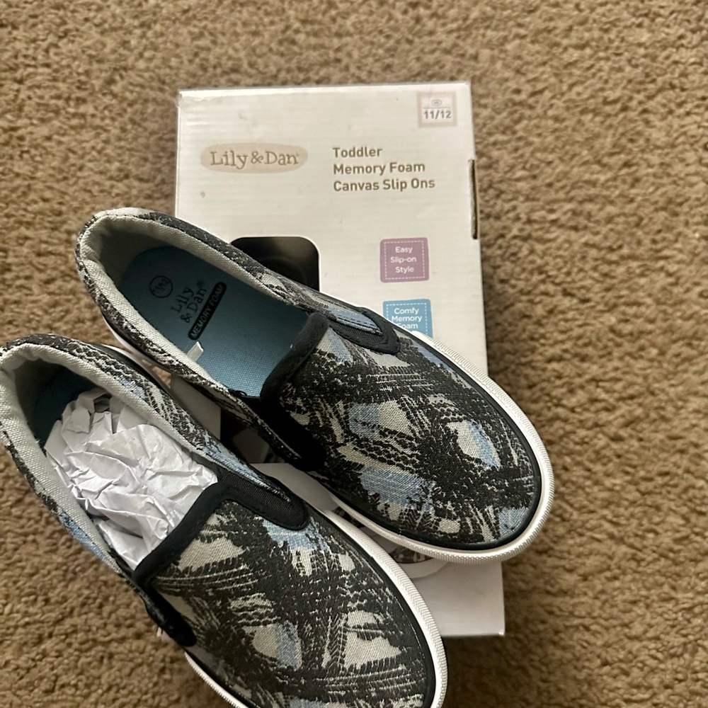 Memory foam canvas slide on shoes